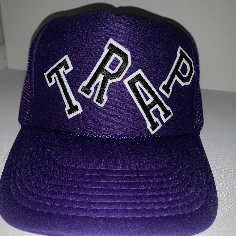 77 WAYZ TRAP HAT